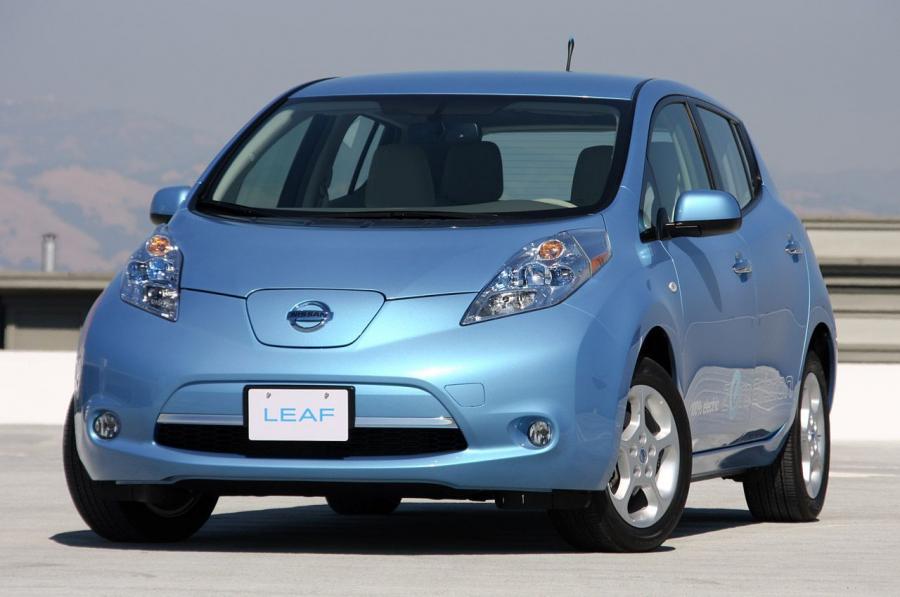  Nissan Leaf 2011 года  (фото 42 из 53)